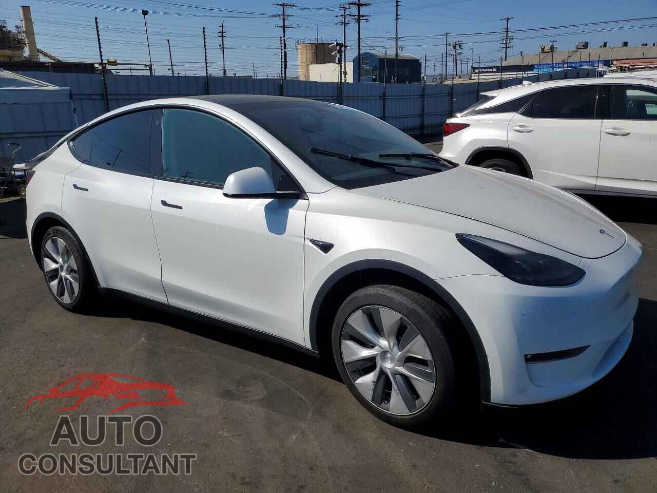 TESLA MODEL Y 2023 - 7SAYGAEE7PF624613