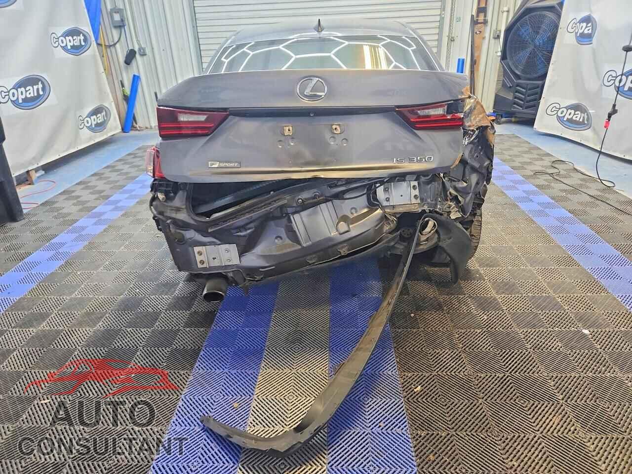 LEXUS IS 2014 - JTHBE1D22E5014096