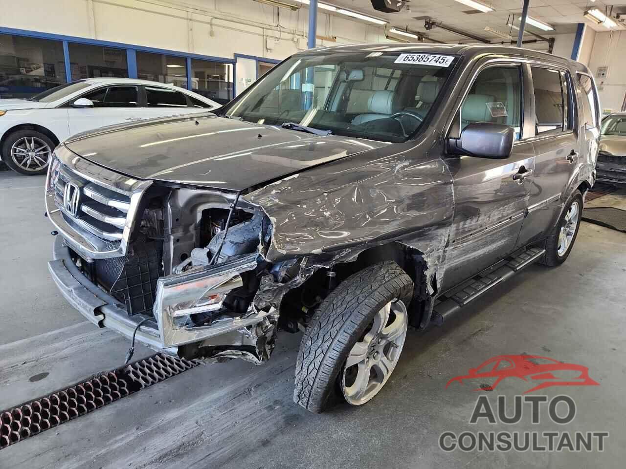 HONDA PILOT 2014 - 5FNYF4H51EB045109