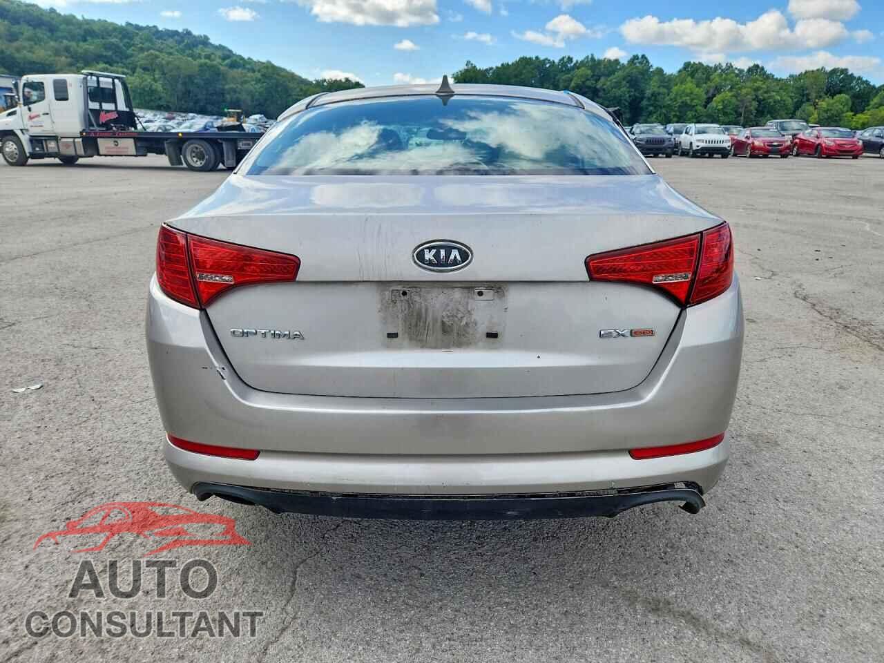 KIA OPTIMA 2011 - KNAGN4A76B5082807