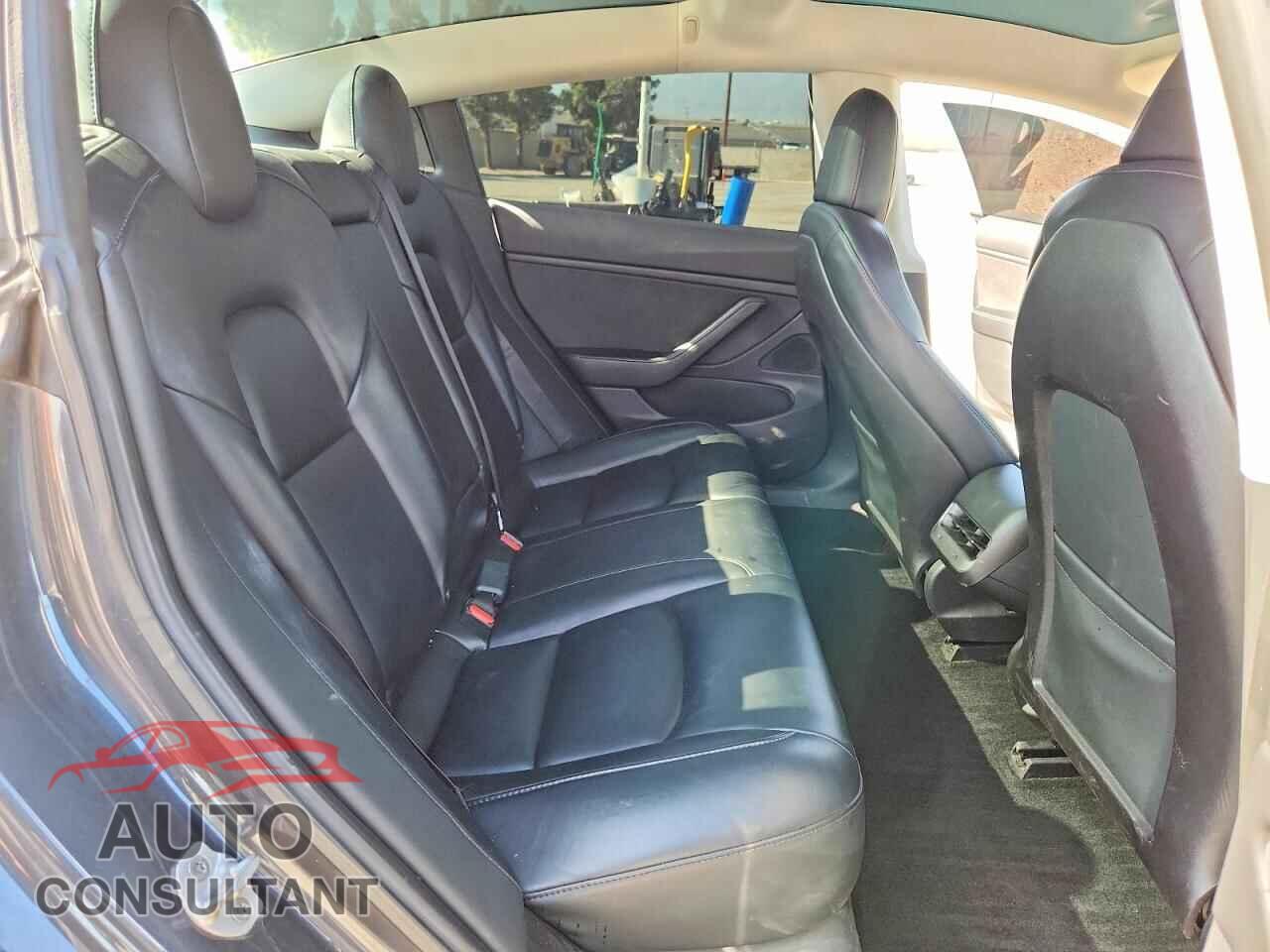 TESLA MODEL 3 2019 - 5YJ3E1EA9KF298641