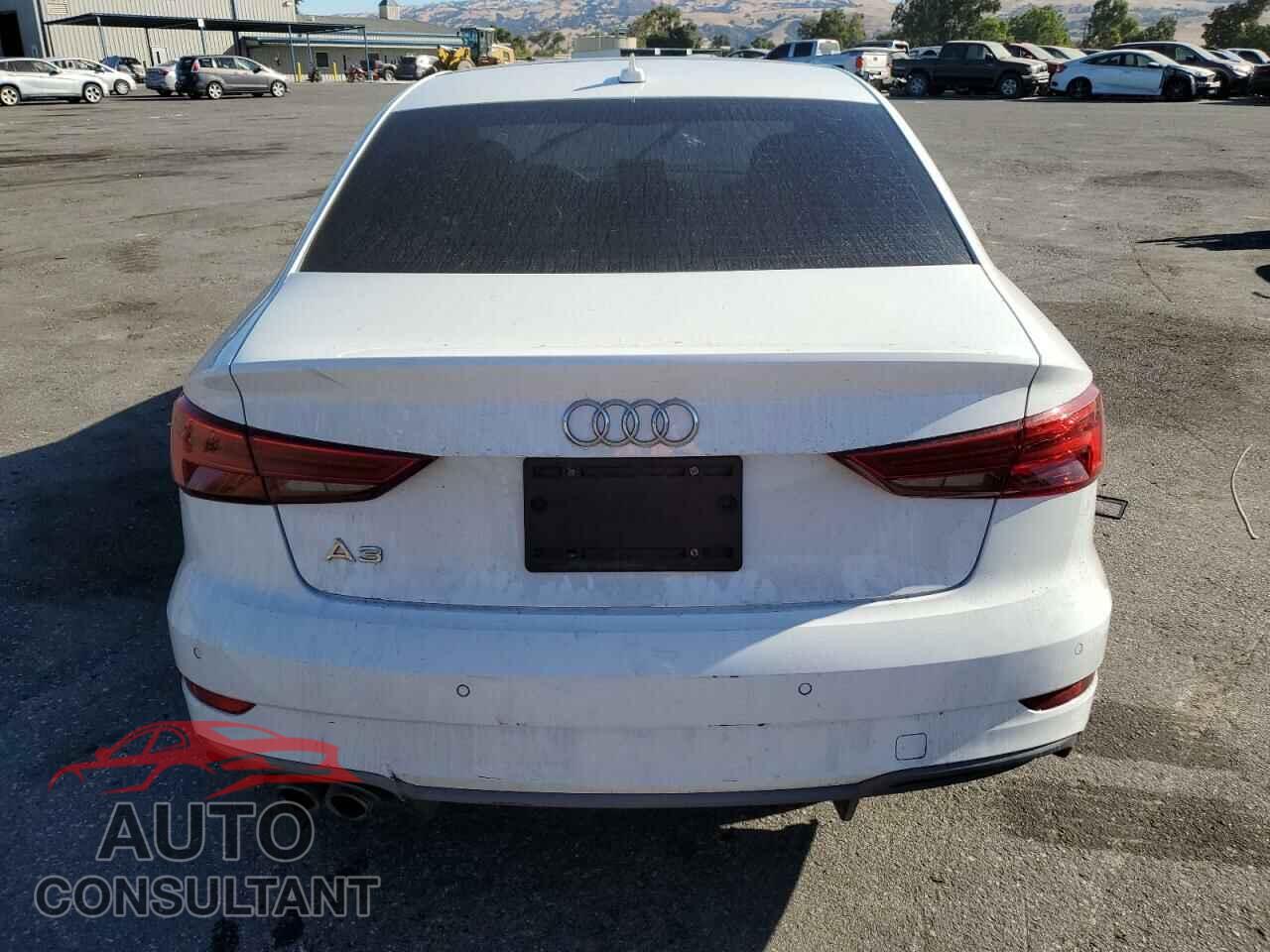 AUDI A3 2017 - WAUGUGFF6H1031585