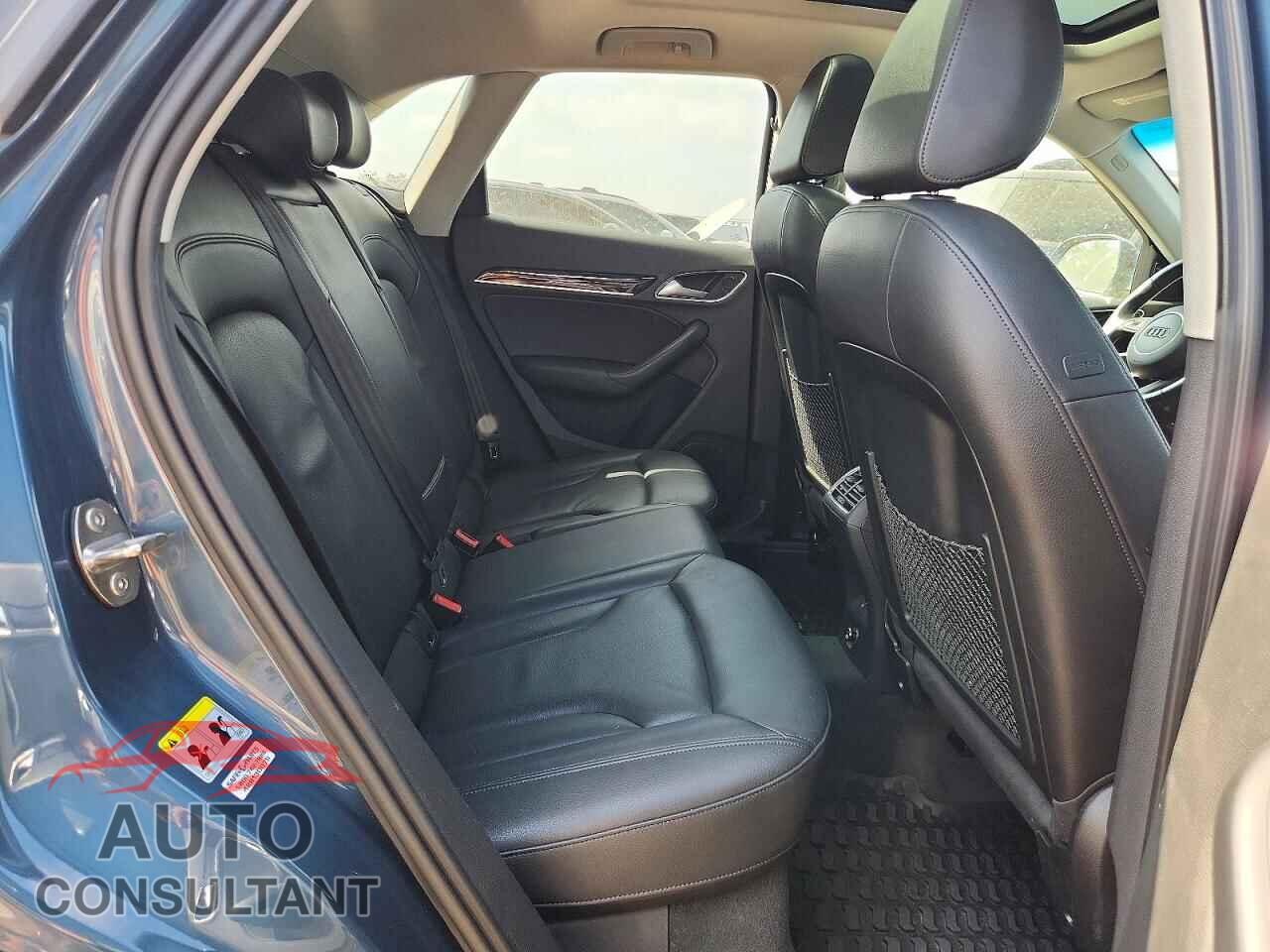 AUDI Q3 2016 - WA1EFCFS5GR010697