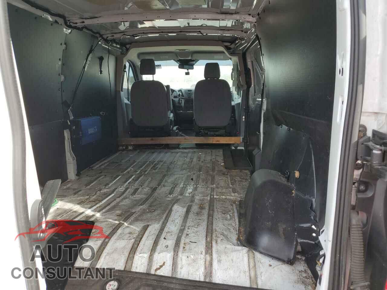 FORD TRANSIT 2019 - 1FTYR2YM9KKA17625