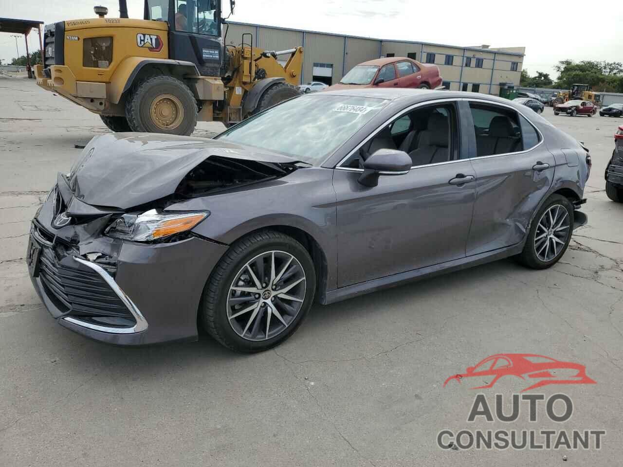 TOYOTA CAMRY 2022 - 4T1F11BK2NU057582