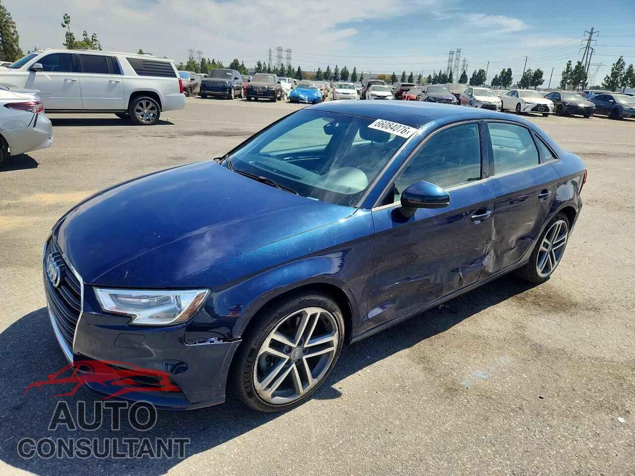 AUDI A3 2018 - WAUAUGFF6J1010263