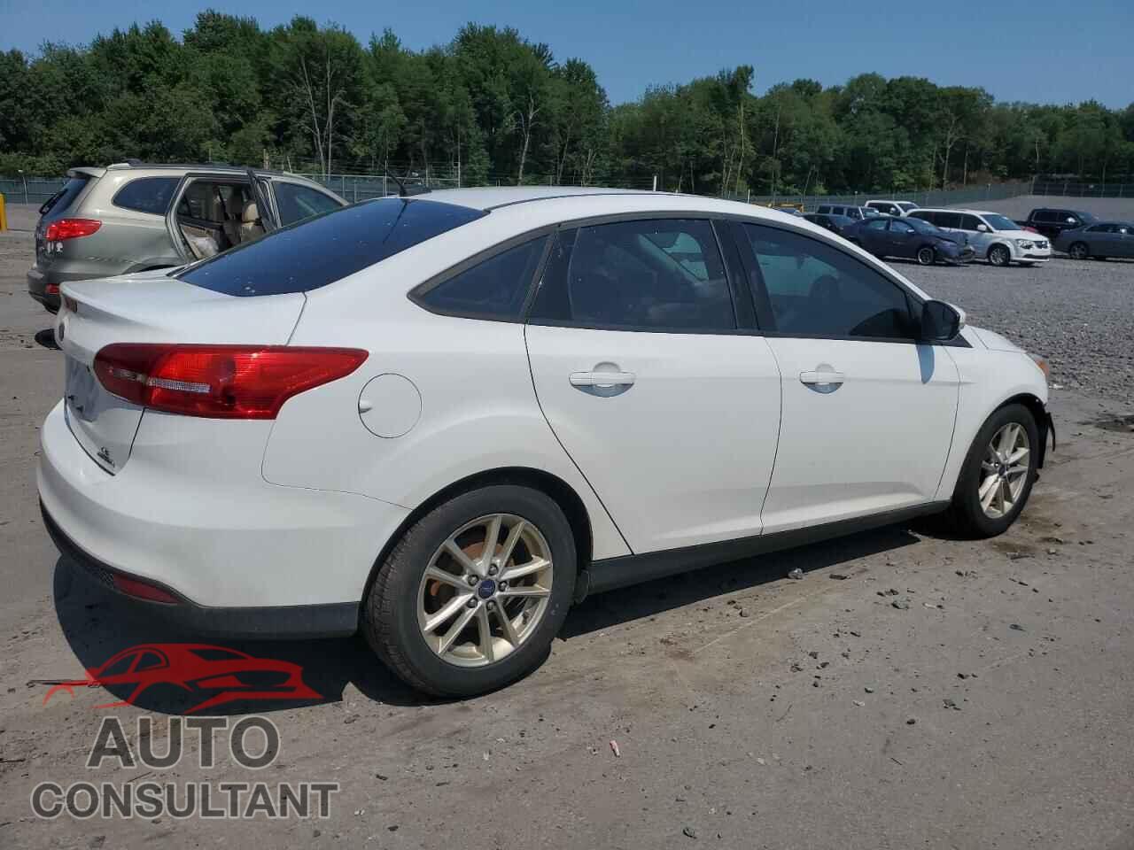 FORD FOCUS 2016 - 1FADP3F27GL261602
