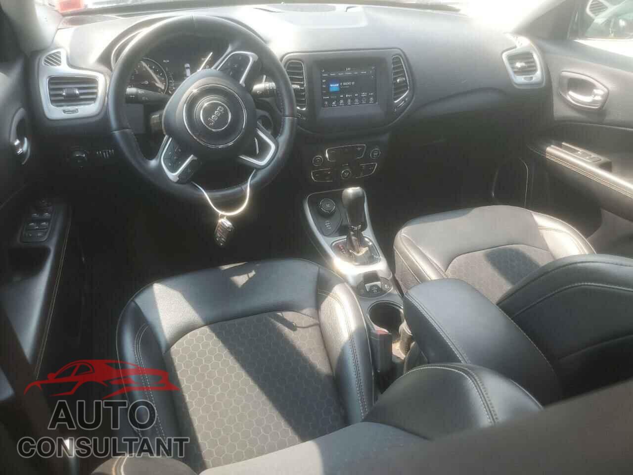 JEEP COMPASS 2019 - 3C4NJDBB2KT748604