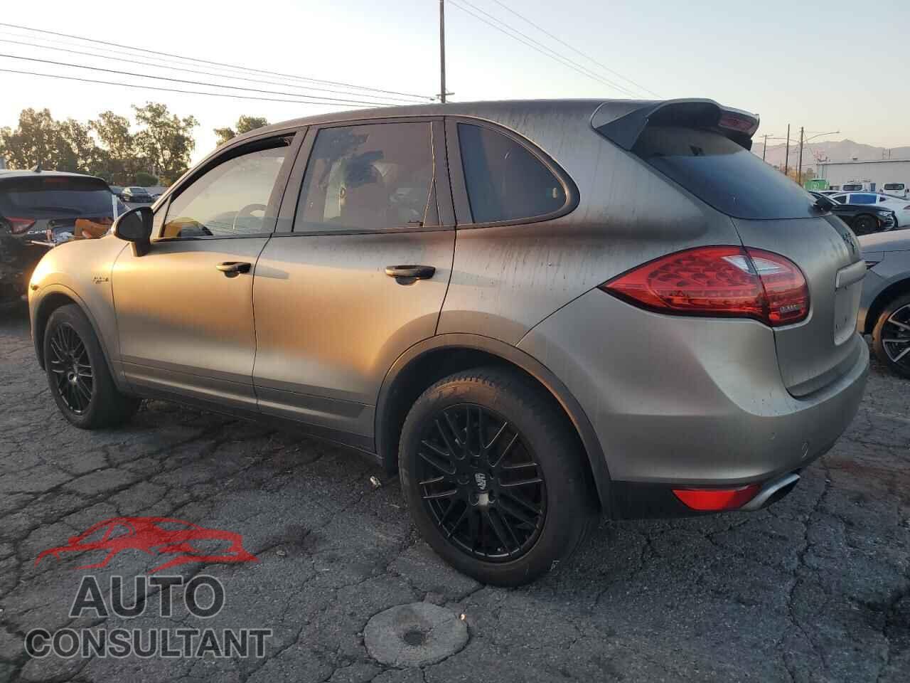 PORSCHE CAYENNE 2012 - WP1AE2A29CLA90588