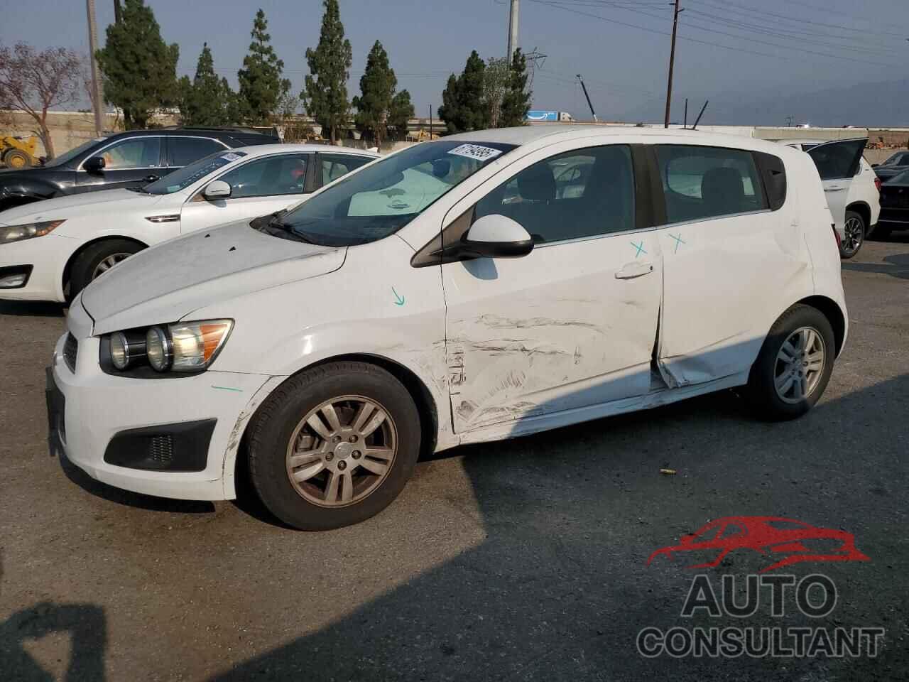 CHEVROLET SONIC 2015 - 1G1JC6SH7F4120499