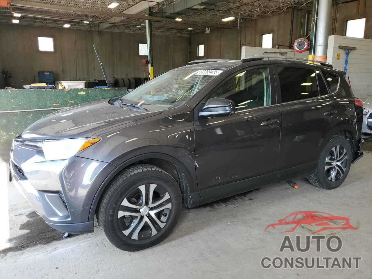 TOYOTA RAV4 2017 - JTMBFREV5HJ702501