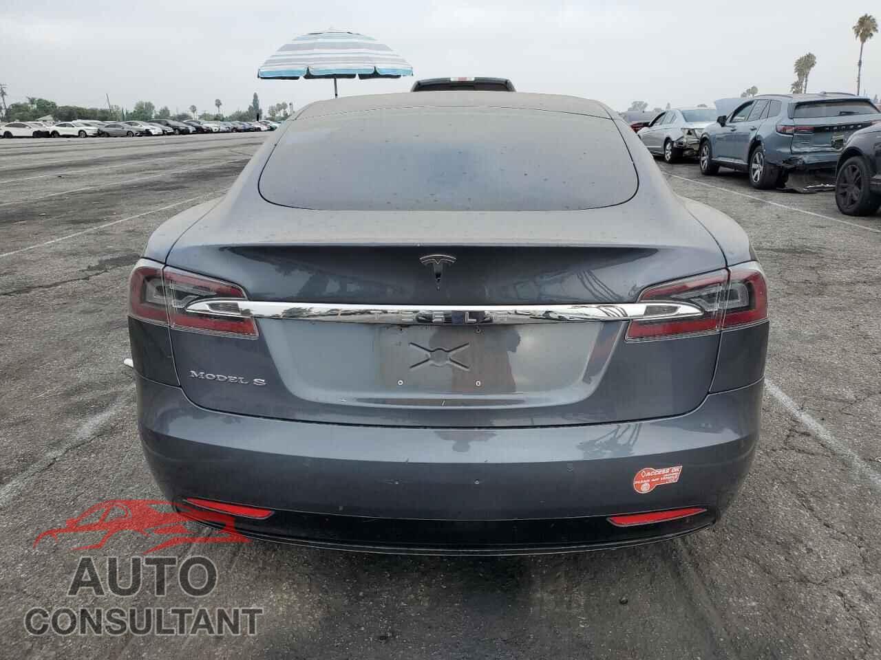 TESLA MODEL S 2017 - 5YJSA1E18HF228502