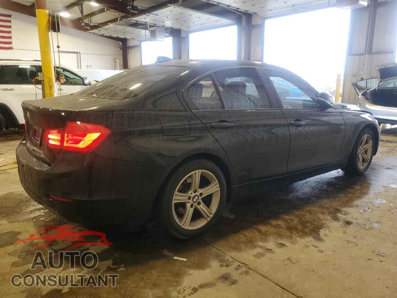 BMW 3 SERIES 2015 - WBA3C3G55FNT50983