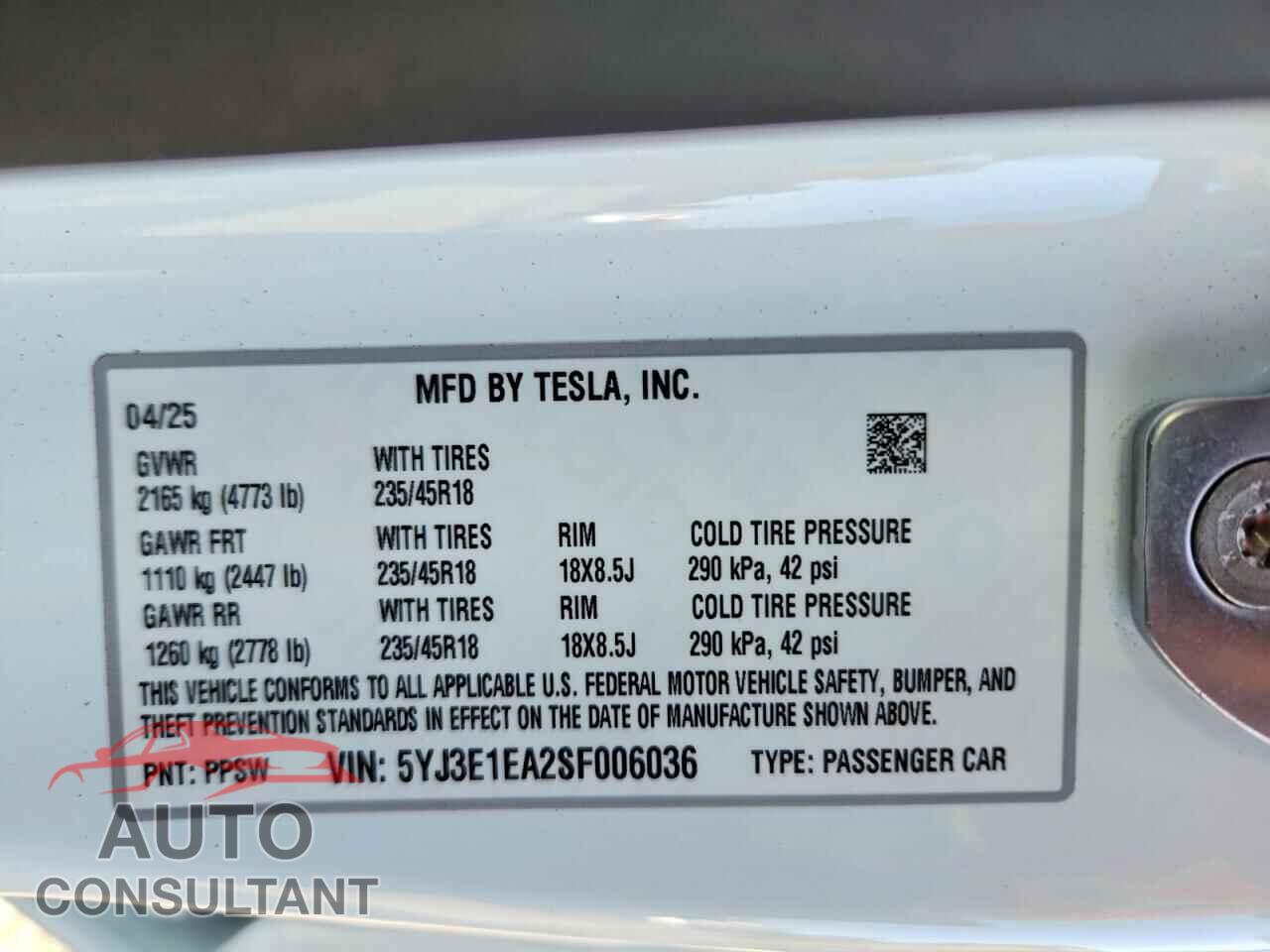 TESLA MODEL 3 2025 - 5YJ3E1EA2SF006036