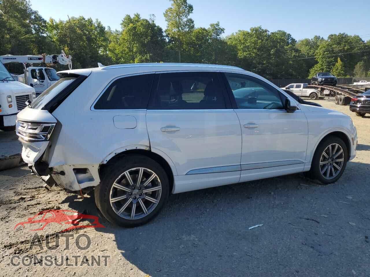 AUDI Q7 2018 - WA1VAAF76JD005480