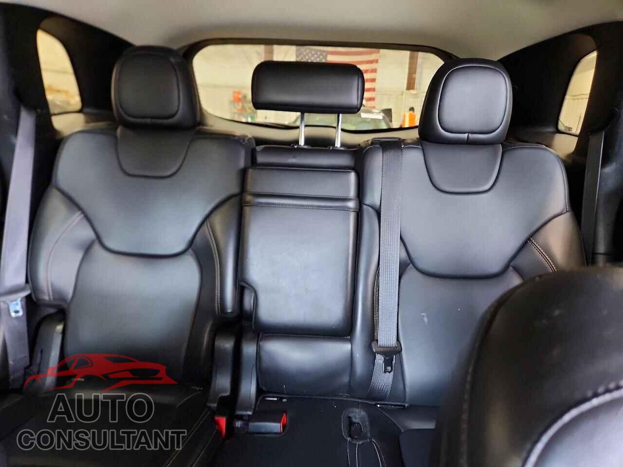 JEEP CHEROKEE 2018 - 1C4PJMDB7JD608929
