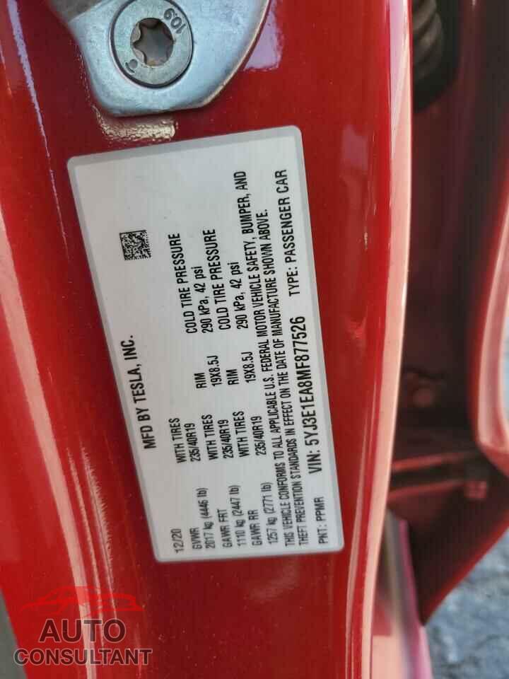 TESLA MODEL 3 2021 - 5YJ3E1EA8MF877526
