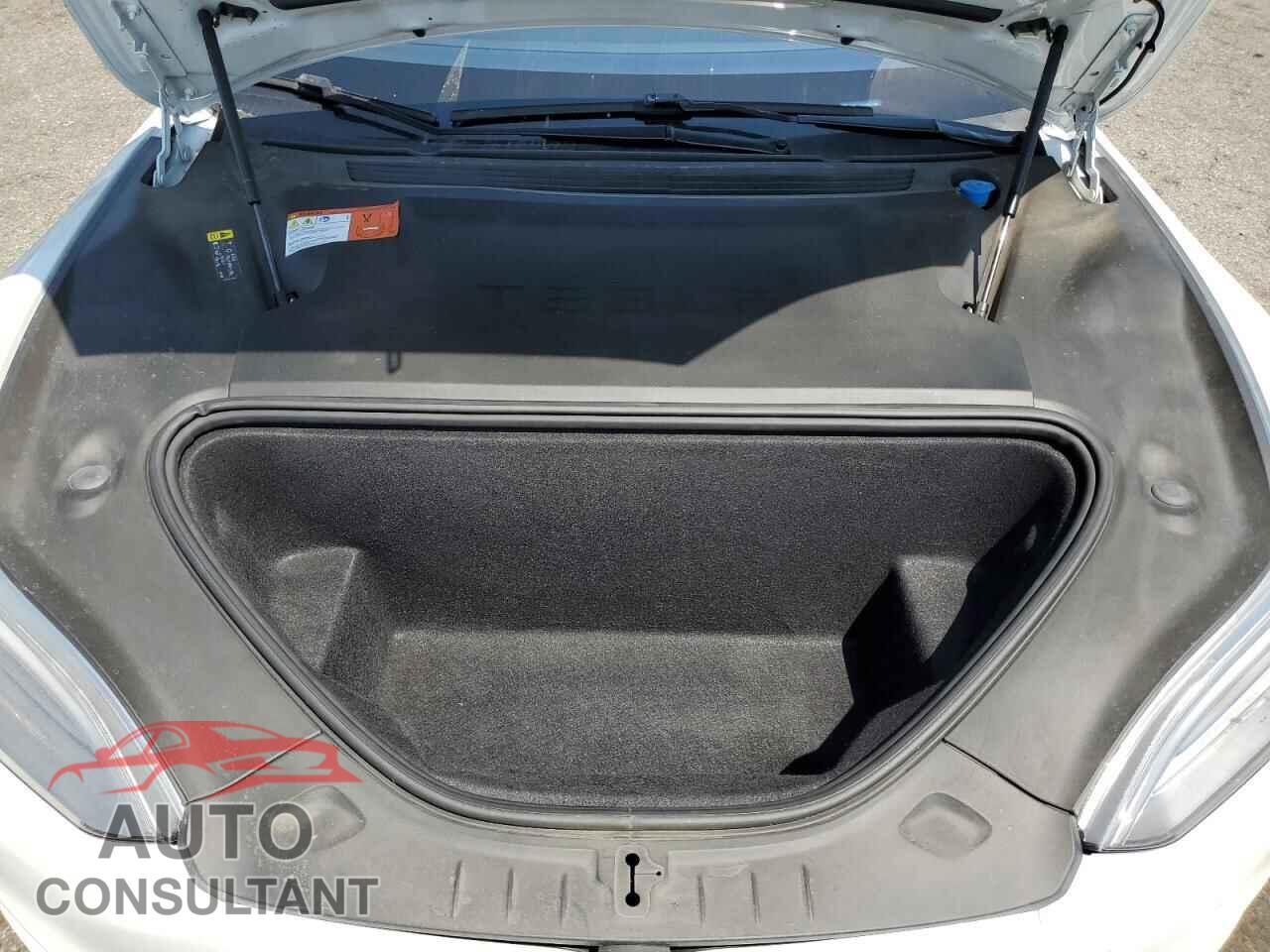 TESLA MODEL S 2018 - 5YJSA1E25JF247135