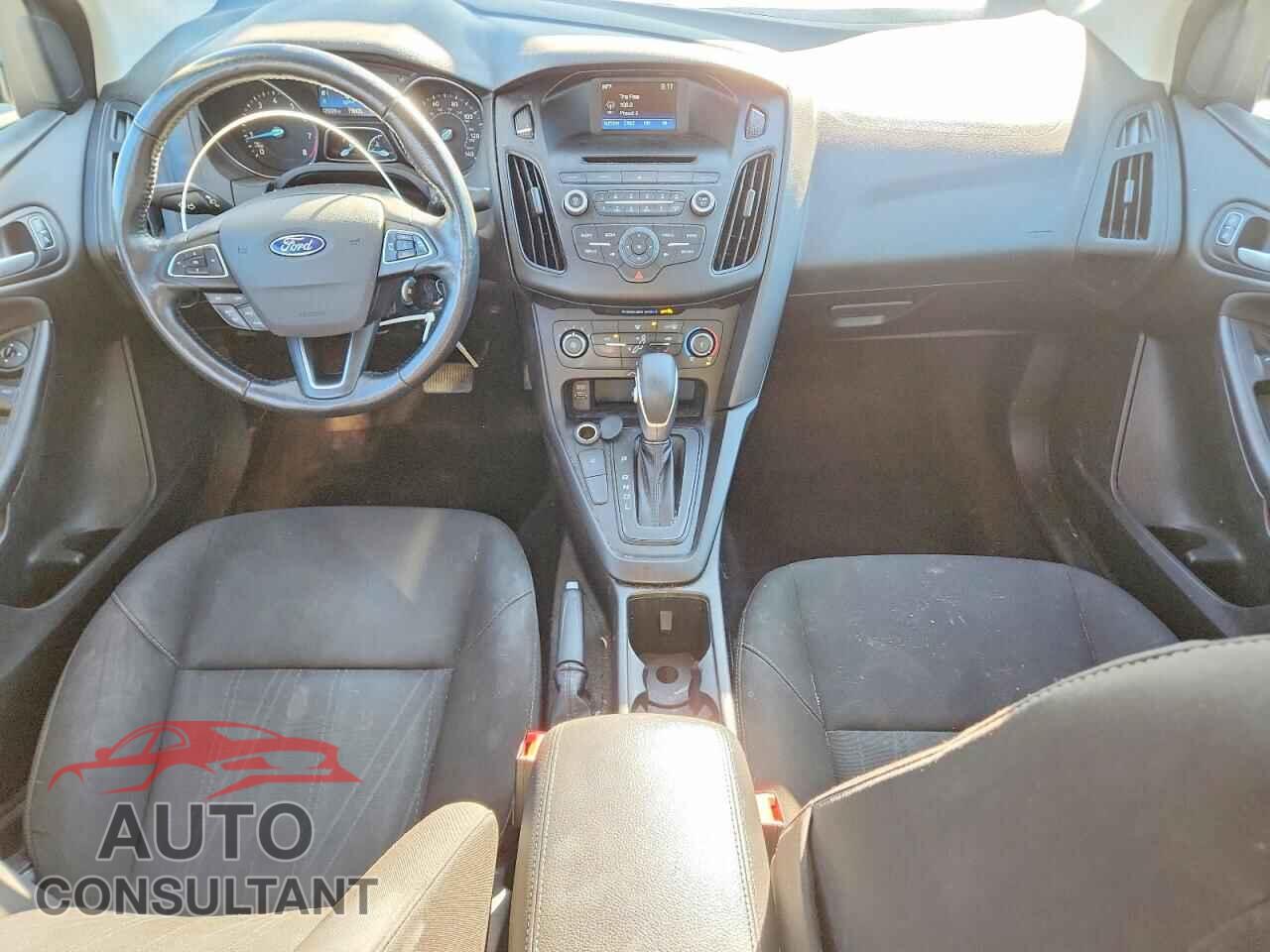 FORD FOCUS 2017 - 1FADP3F29HL330372