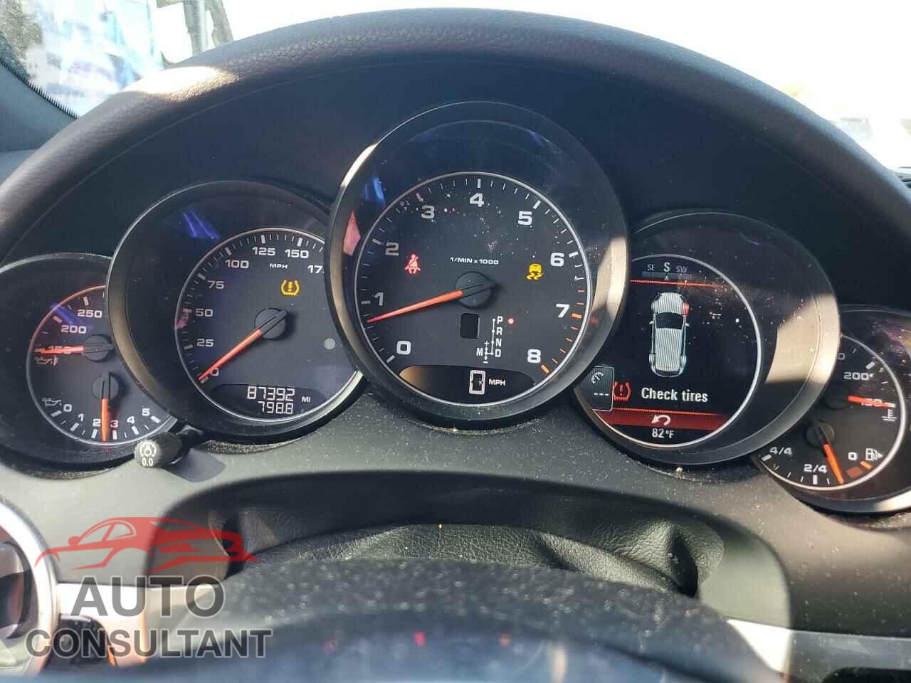 PORSCHE CAYENNE 2018 - WP1AA2A2XJKA05773