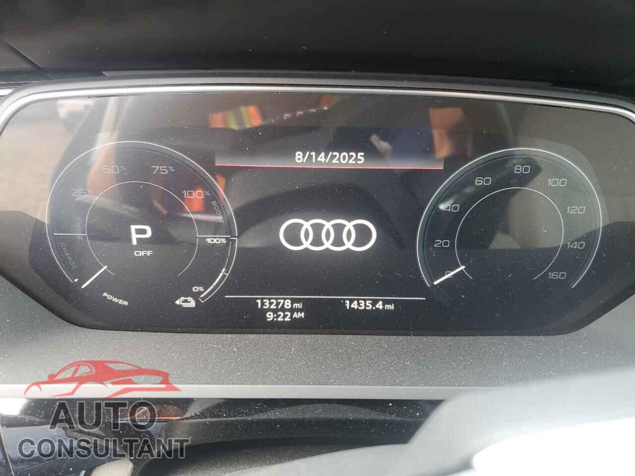 AUDI E-TRON 2019 - WA1VAAGE4KB005603
