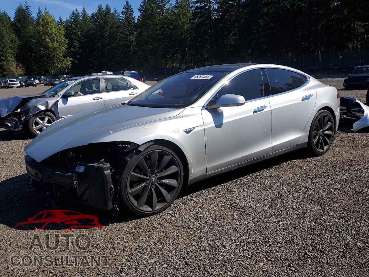TESLA MODEL S 2015 - 5YJSA1H27FF080196