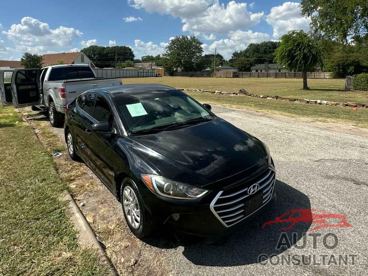 HYUNDAI ELANTRA 2017 - 5NPD74LF4HH137896