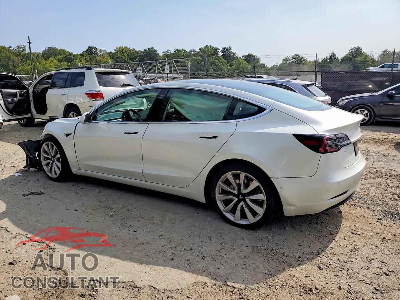 TESLA MODEL 3 2019 - 5YJ3E1EB8KF211675