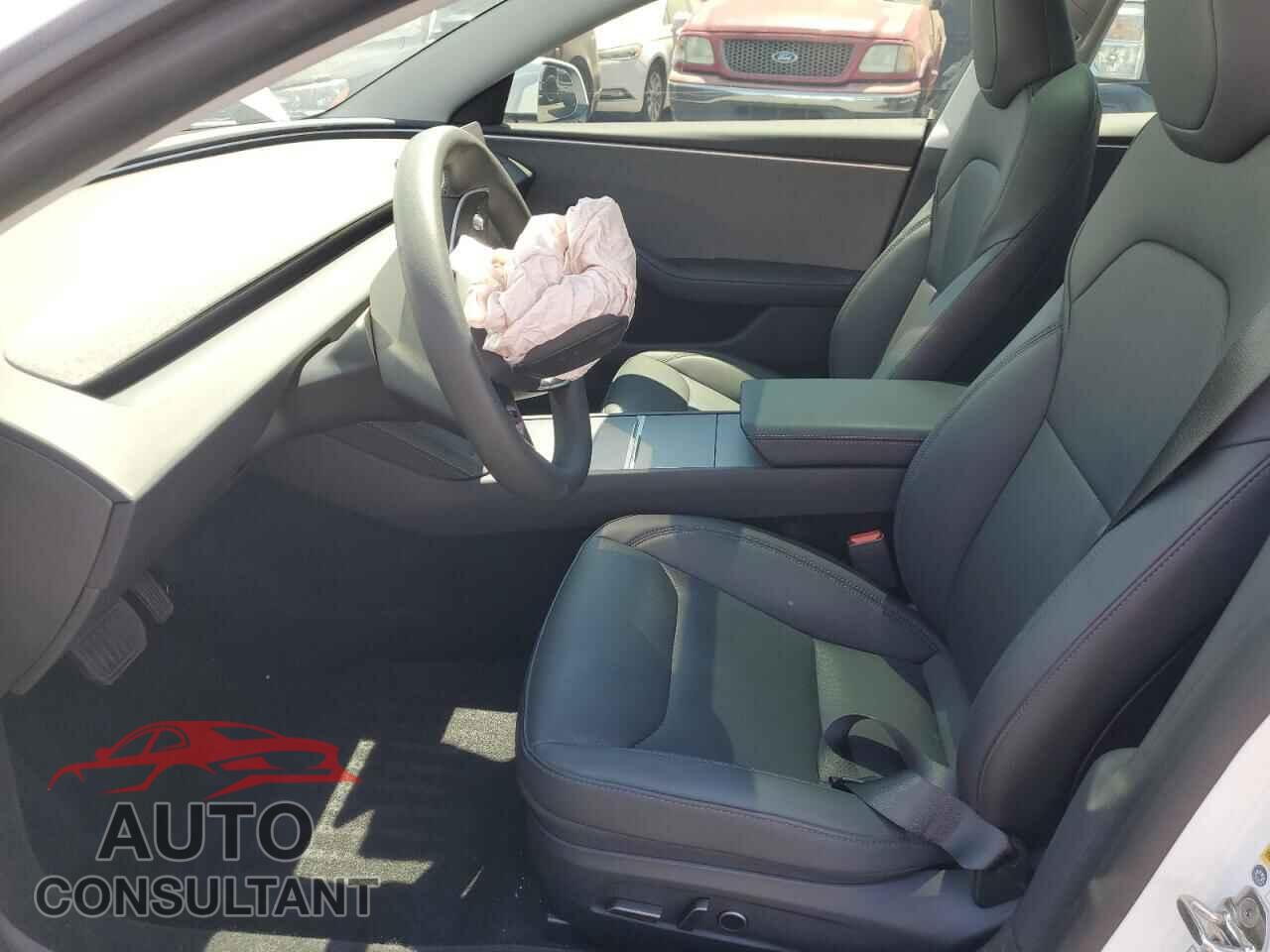 TESLA MODEL 3 2024 - 5YJ3E1EA4RF857698