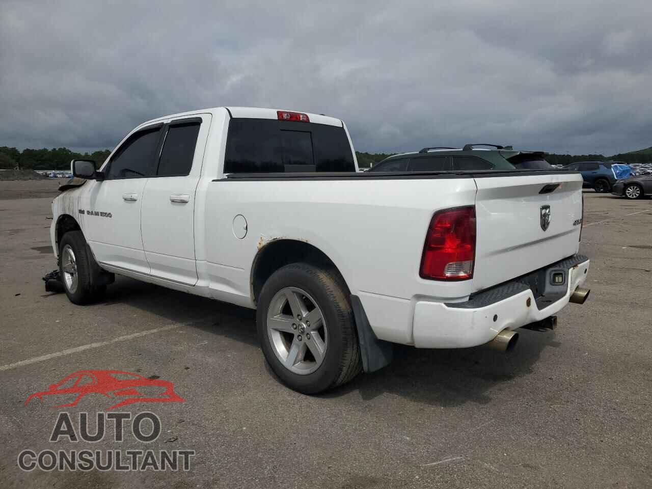 DODGE RAM 1500 2012 - 1C6RD7HT8CS276526
