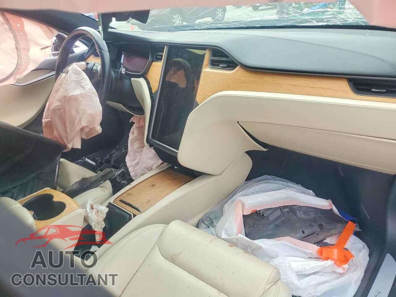 TESLA MODEL S 2021 - 5YJSA1E21MF424607
