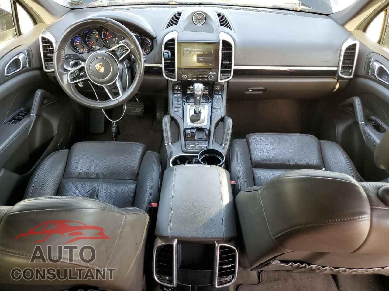 PORSCHE CAYENNE 2017 - WP1AA2A2XHKA85005