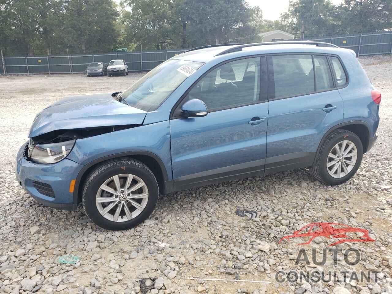 VOLKSWAGEN TIGUAN 2017 - WVGBV7AX5HK047521