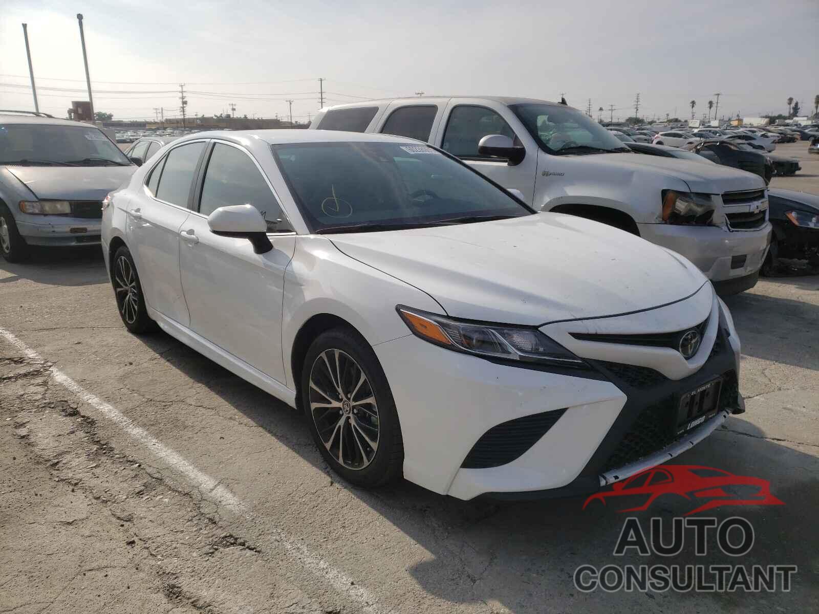 TOYOTA CAMRY 2020 - 4T1G11AK7LU967876