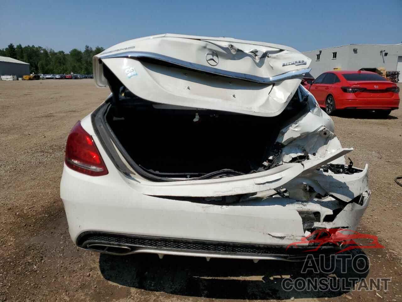 MERCEDES-BENZ C-CLASS 2015 - 55SWF6GB3FU028113