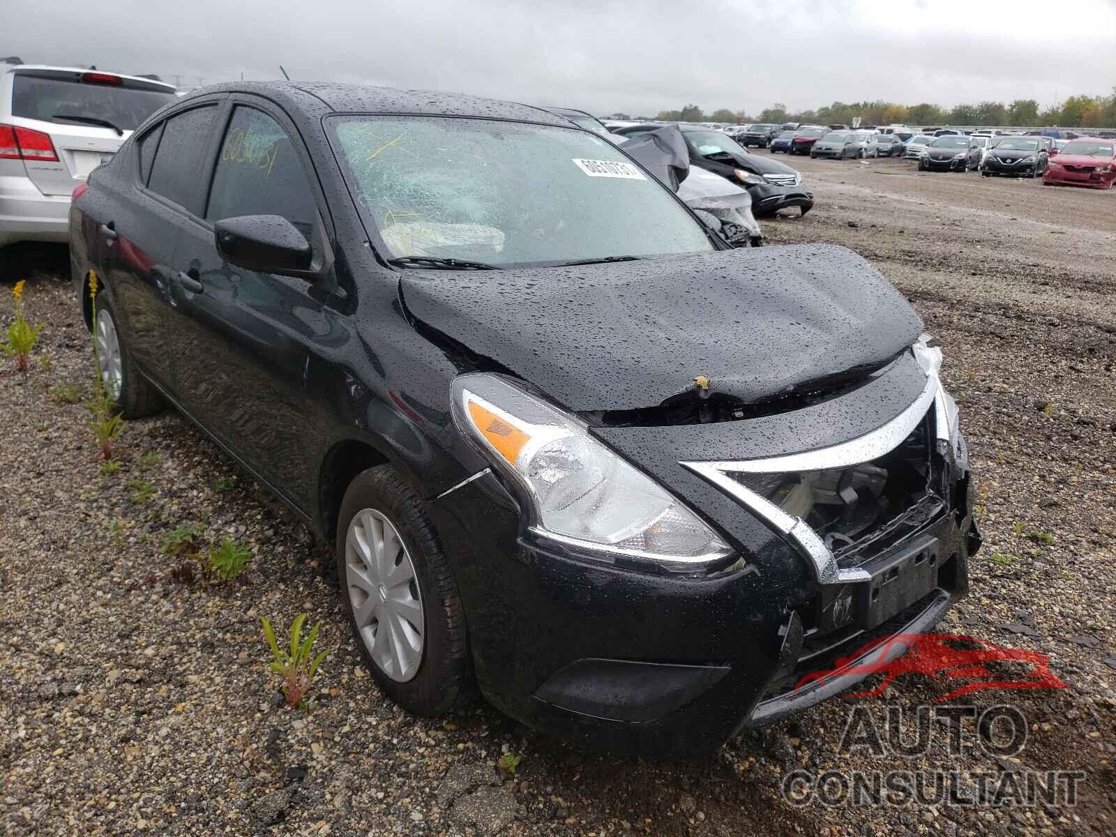 NISSAN VERSA 2018 - 3N1CN7AP4JL817756