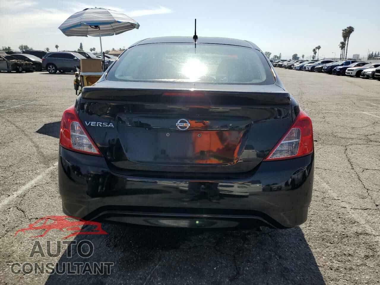 NISSAN VERSA 2019 - 3N1CN7AP3KL853861