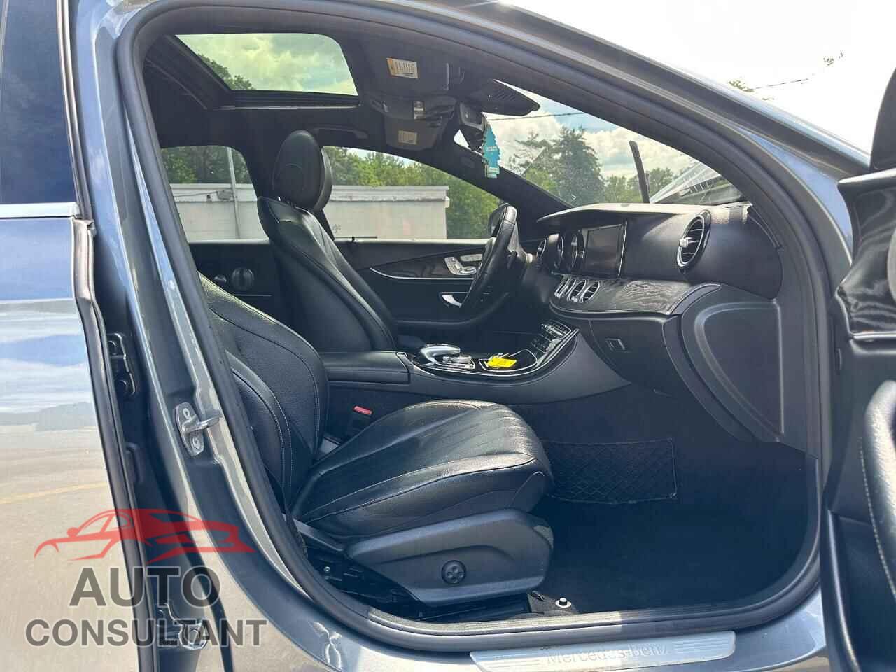MERCEDES-BENZ E-CLASS 2017 - WDDZF4KB8HA079800