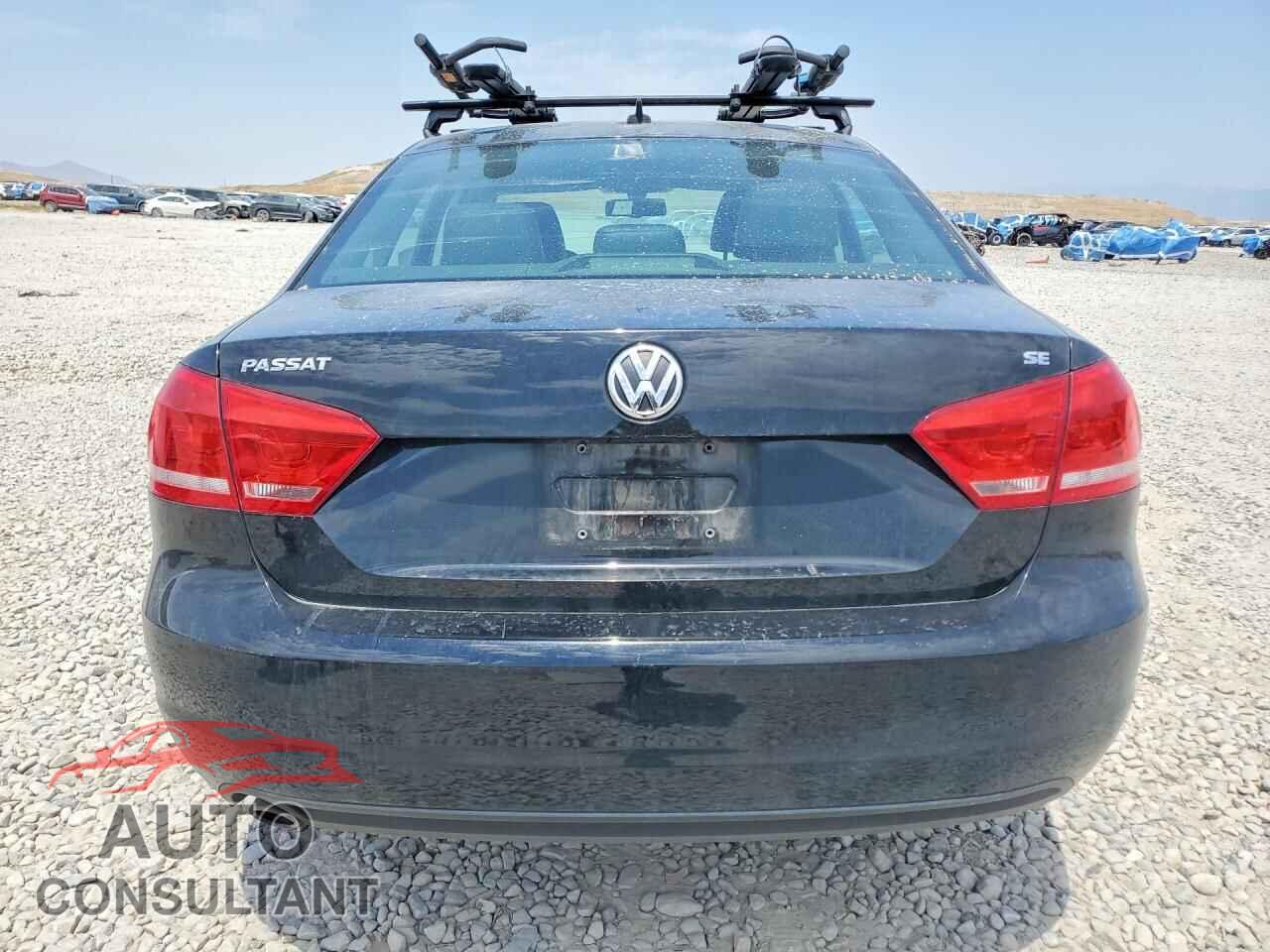VOLKSWAGEN PASSAT 2013 - 1VWBP7A39DC111668