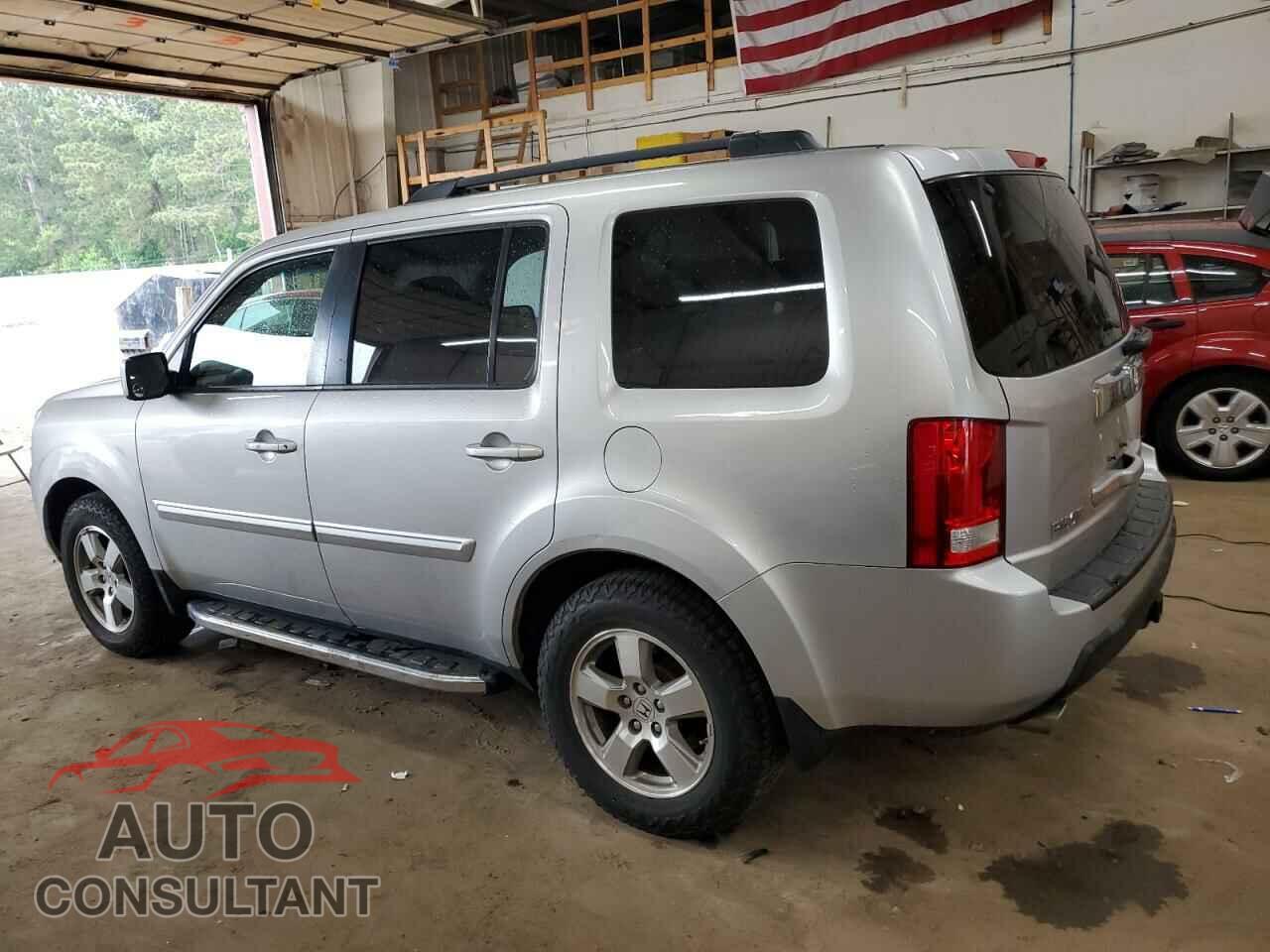 HONDA PILOT 2011 - 5FNYF4H50BB022335
