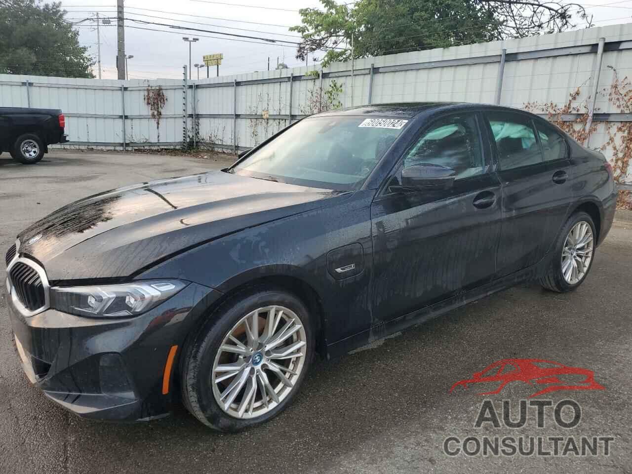 BMW 3 SERIES 2023 - 3MW39FS06P8D21265