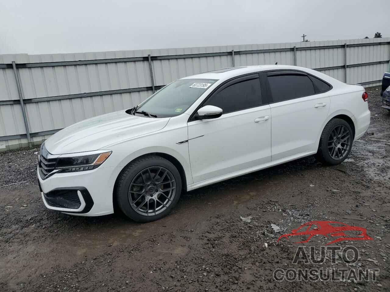 VOLKSWAGEN PASSAT 2020 - 1VWMA7A31LC017650