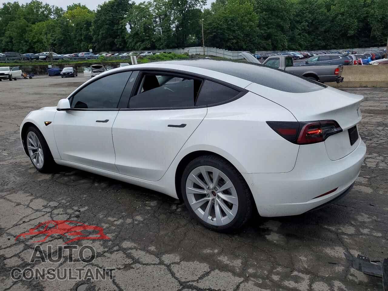 TESLA MODEL 3 2022 - 5YJ3E1EB2NF276154