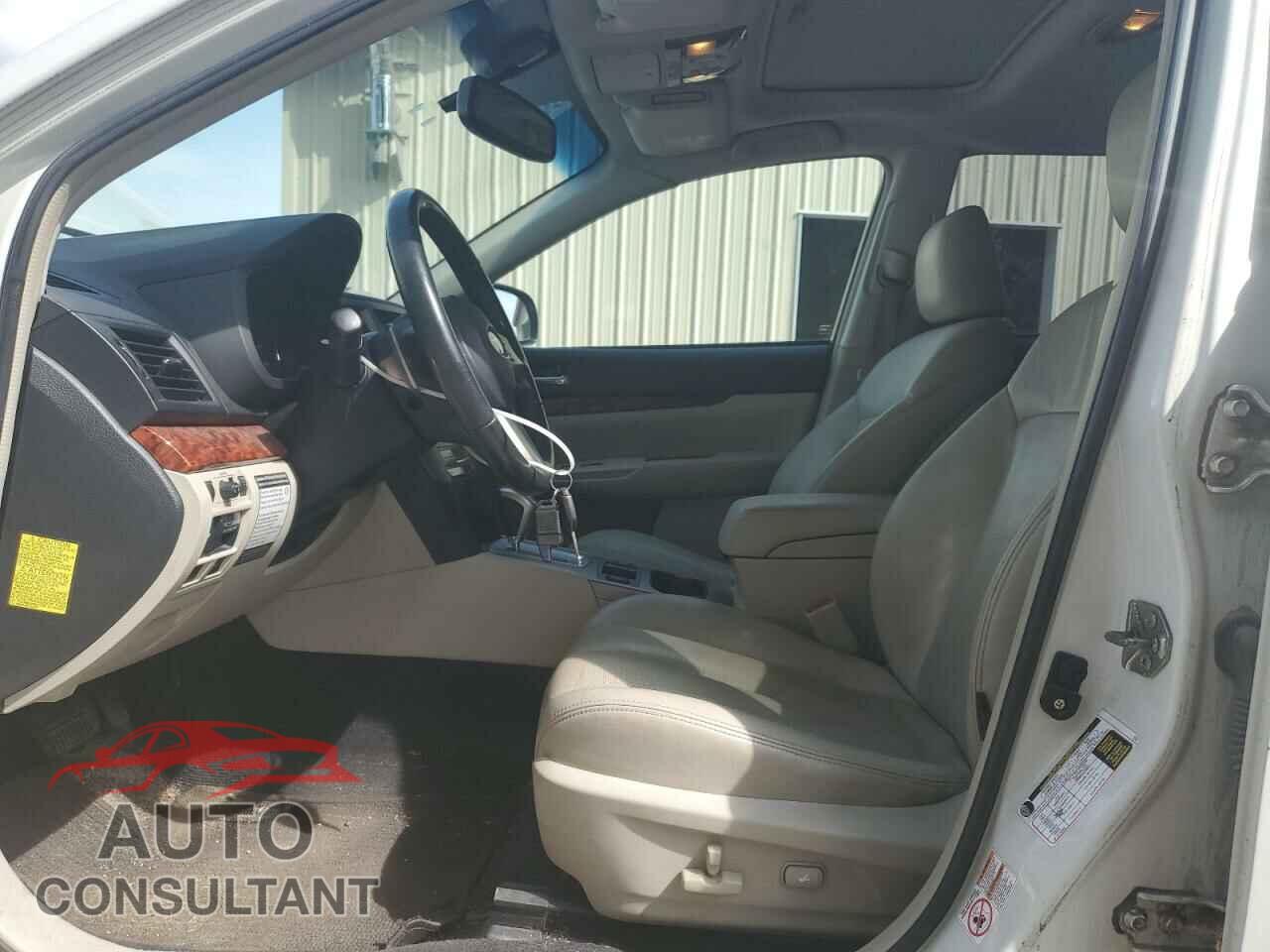SUBARU OUTBACK 2010 - 4S4BRBLC7A3347580