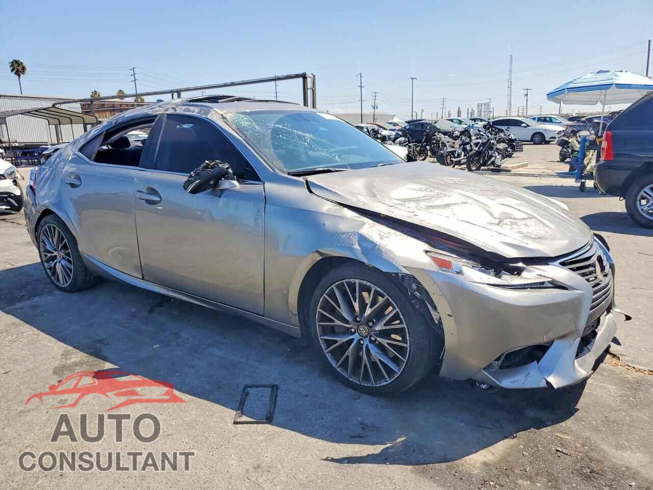 LEXUS IS 2016 - JTHBA1D2XG5011512