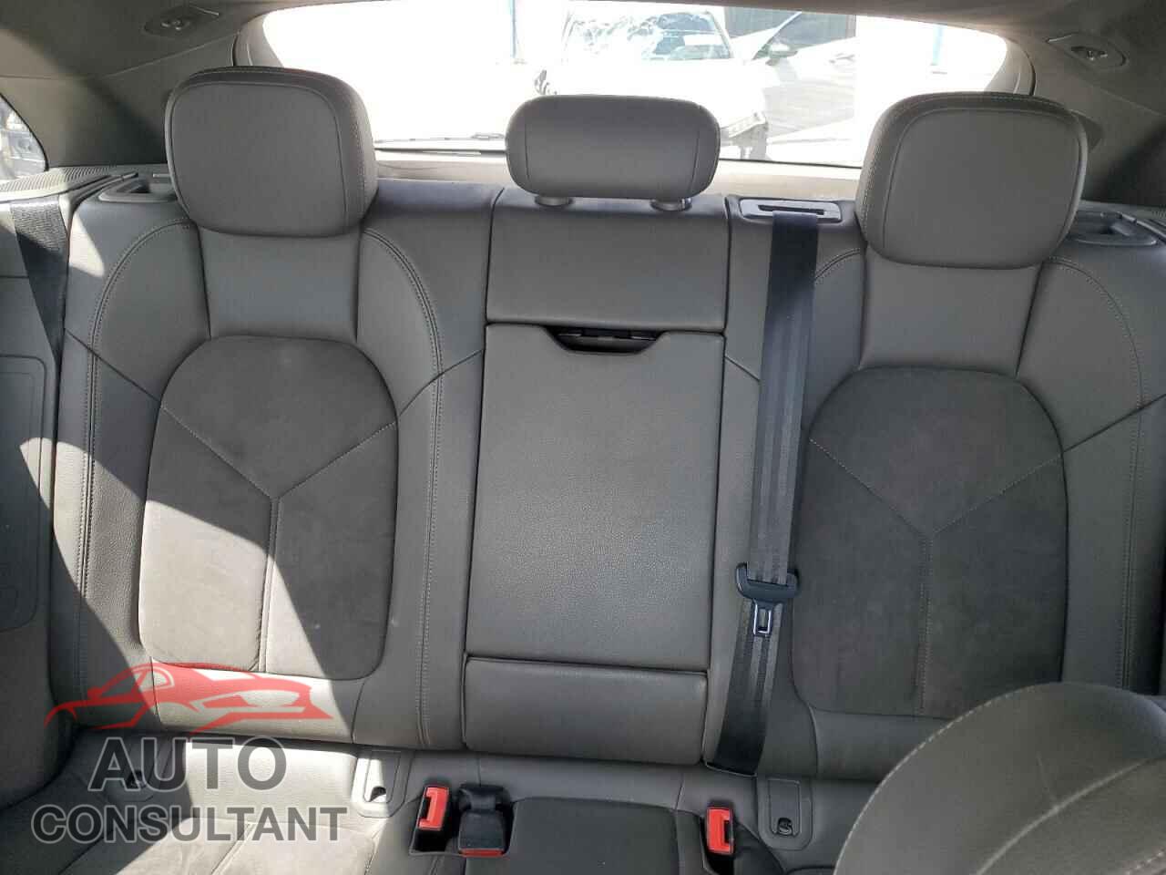 PORSCHE MACAN 2018 - WP1AA2A50JLB03425