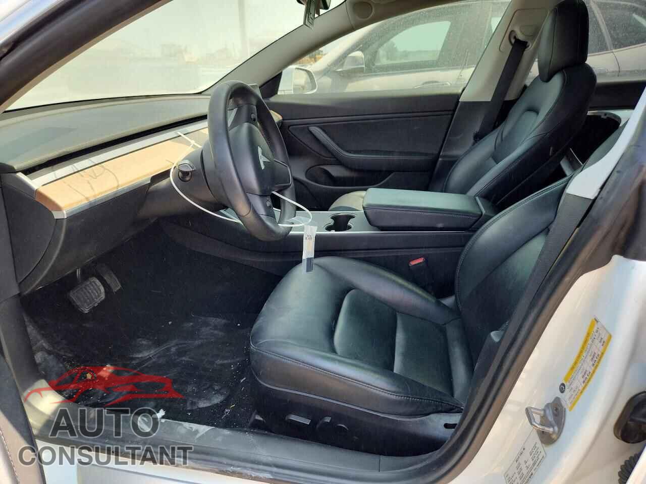 TESLA MODEL 3 2020 - 5YJ3E1EC2LF586908