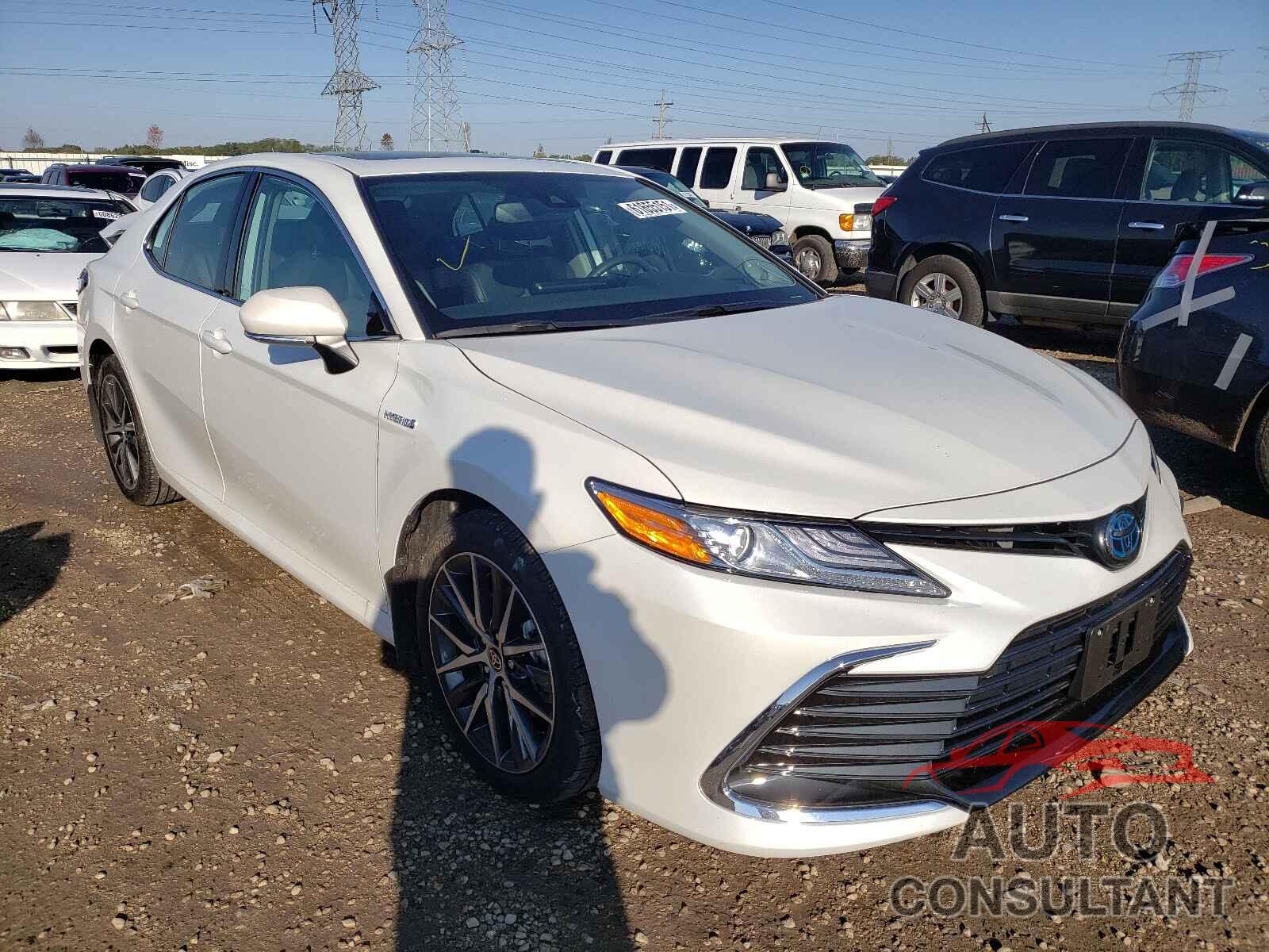 TOYOTA CAMRY 2021 - 4T1F31AK5MU027115