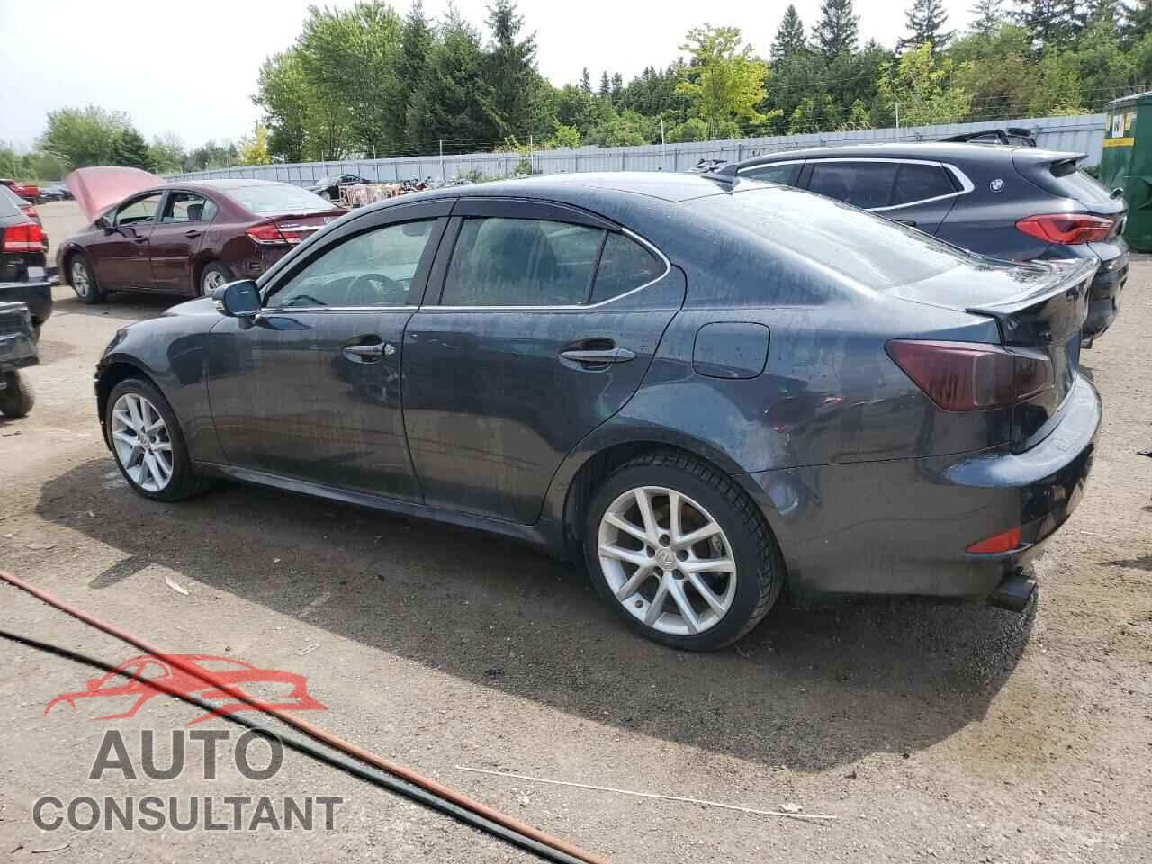 LEXUS IS 2011 - JTHCF5C20B5045062