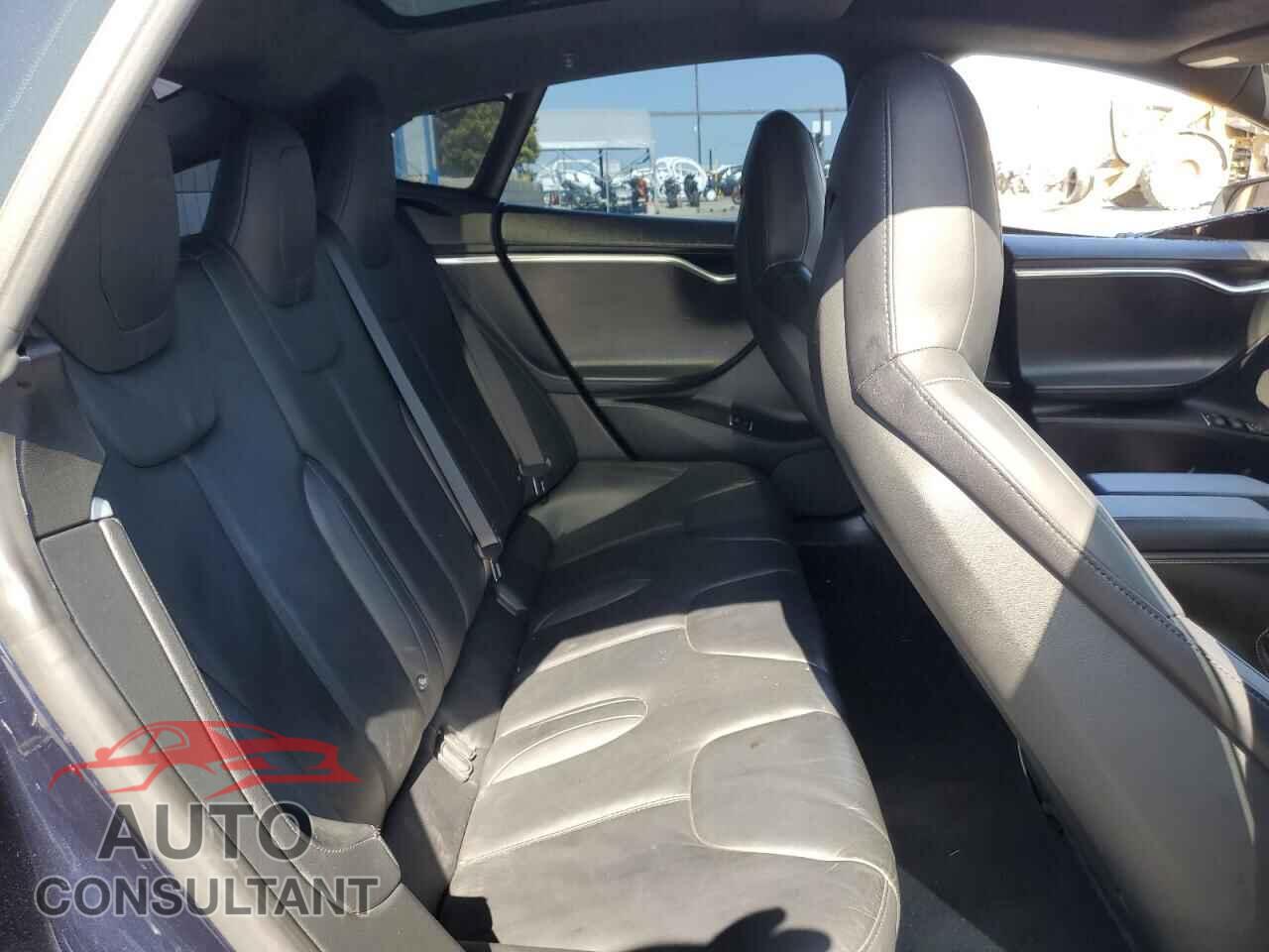 TESLA MODEL S 2015 - 5YJSA1S17FF081414